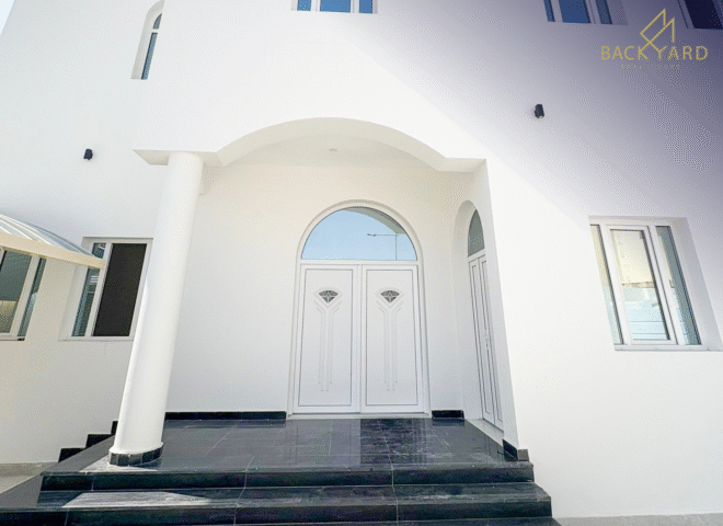 8 Bedroom Villa for Rent in Madinat Khalifa North