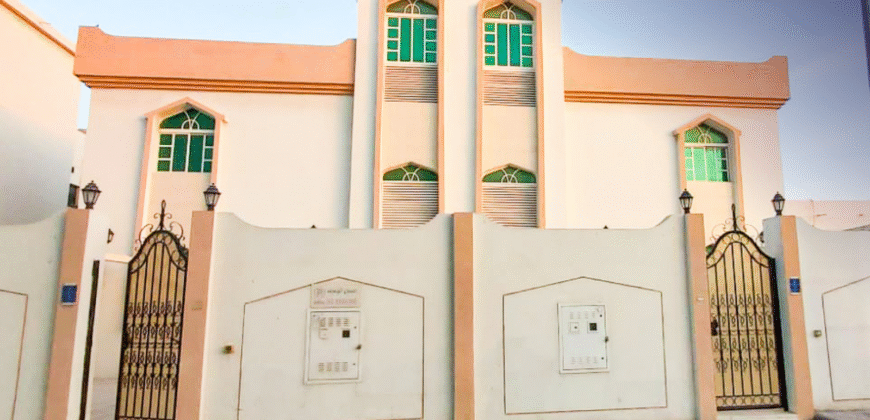 Spacious 4 Bedroom Semi-Detached Villa in Al Wakra