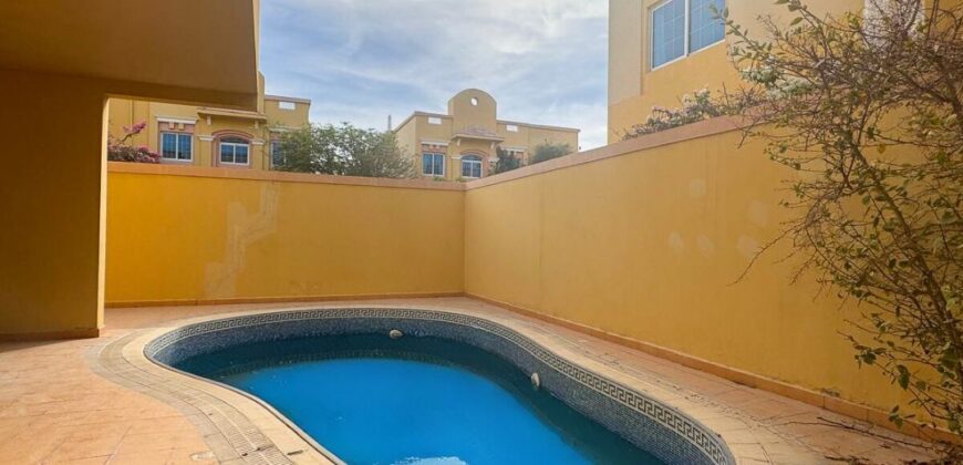 5BR Villa w/ Pool + Maid Room – Al Waab