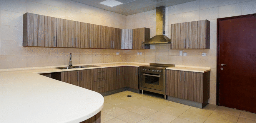 Spacious 4 Bedroom Villa+Maid’s Room in Ain Khaled