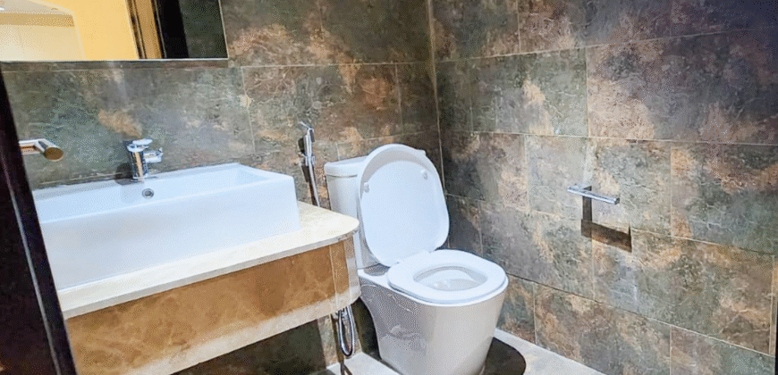 Fully Furnished 1 BHK Apartment in Porto Arabia