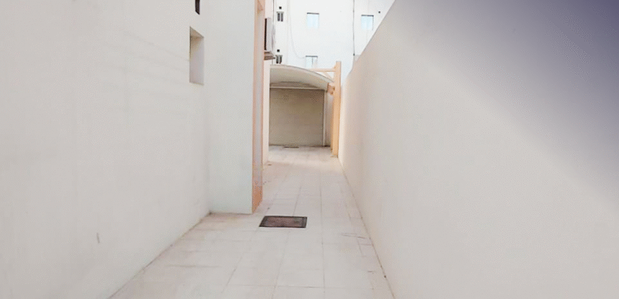 Spacious 4 Bedroom Semi-Detached Villa in Al Wakra