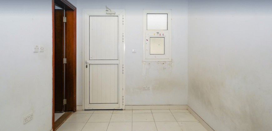 Spacious 4 Bedroom Villa+Maid’s Room in Ain Khaled