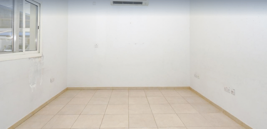 Spacious 4 Bedroom Villa+Maid’s Room in Ain Khaled