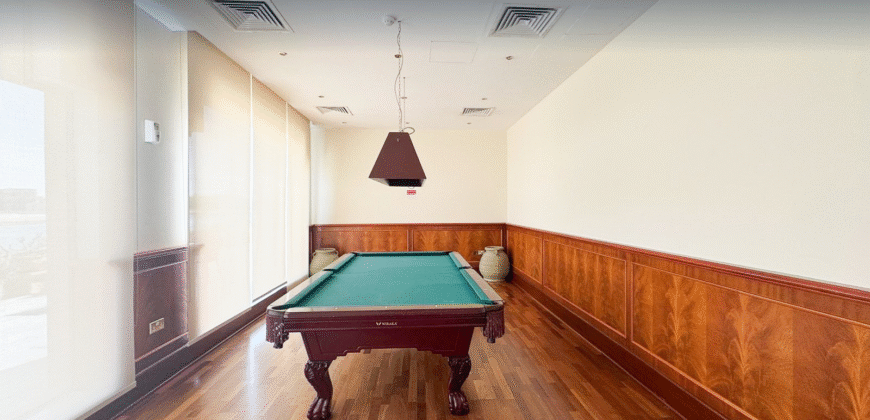 Beachfront 5BR Villa in West Bay Lagoon