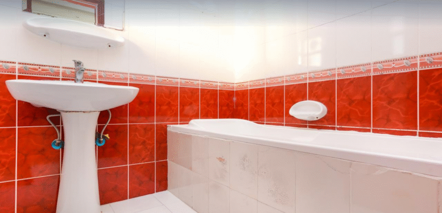 Villa 4 Bedroom + Maid’s Room in Old Al Rayyan