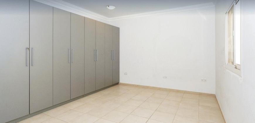 Spacious 4 Bedroom Villa+Maid’s Room in Ain Khaled