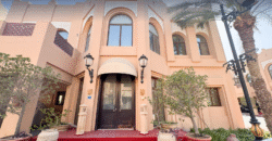 Beachfront 5BR Villa in West Bay Lagoon