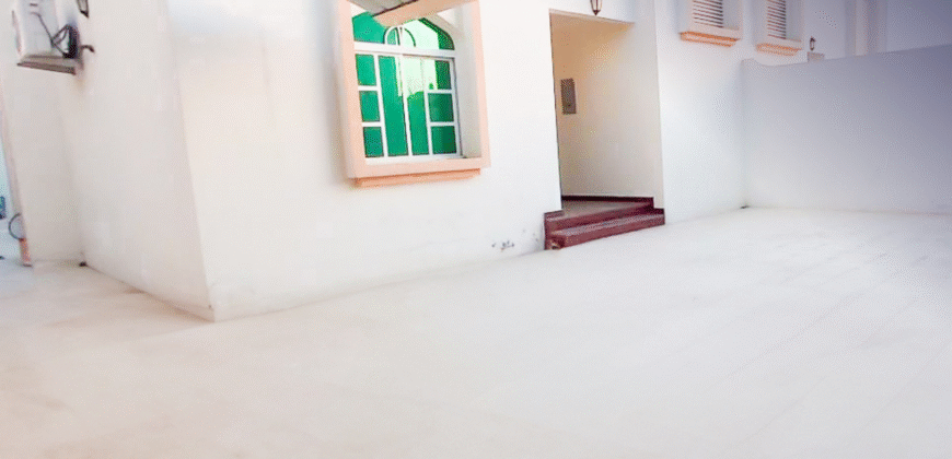 Spacious 4 Bedroom Semi-Detached Villa in Al Wakra