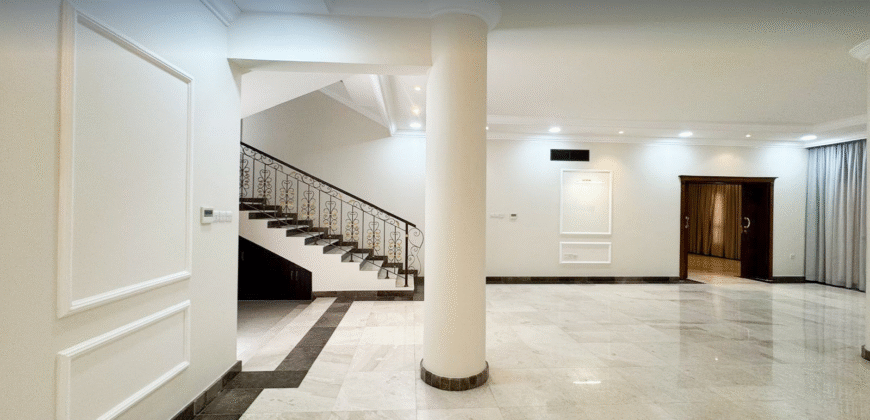 Beachfront Villa | Shared Pool | 5BHK + Maid Room