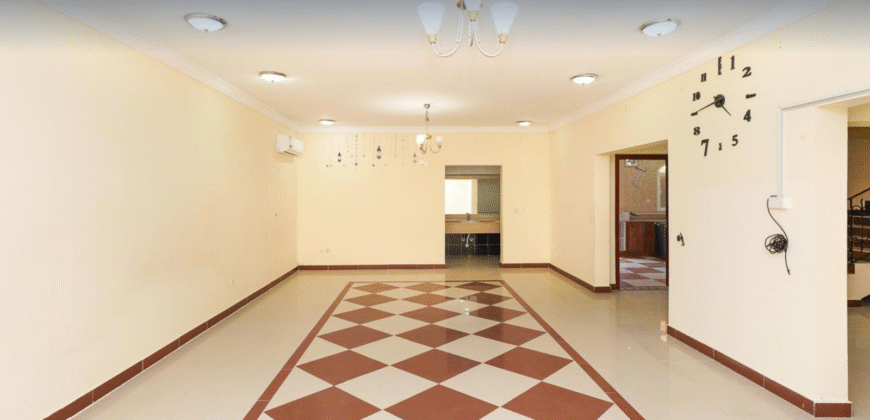 Villa 4 Bedroom + Maid’s Room in Old Al Rayyan