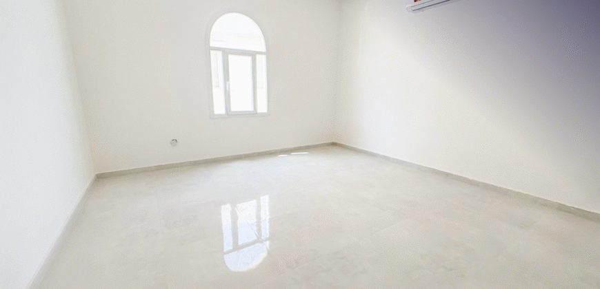 8 Bedroom Villa for Rent in Madinat Khalifa North