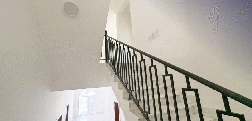 8 Bedroom Villa for Rent in Madinat Khalifa North