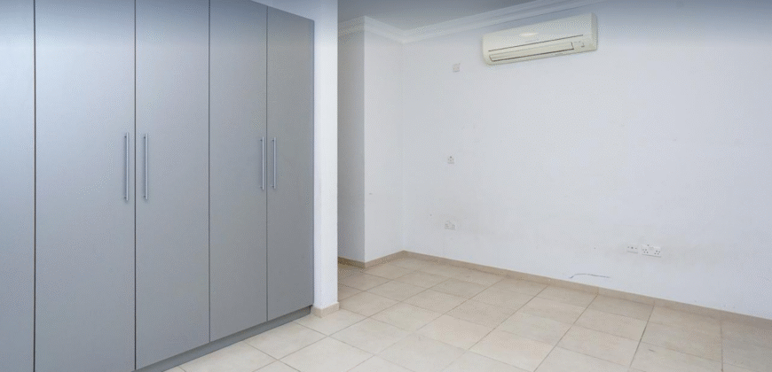 Spacious 4 Bedroom Villa+Maid’s Room in Ain Khaled
