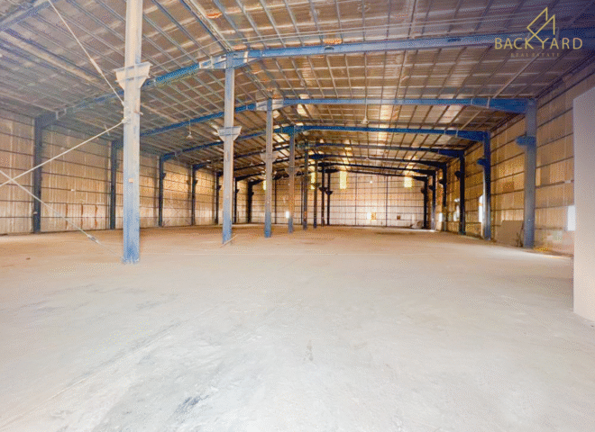 Spacious Workshop with Office in Birkat Al Awamer