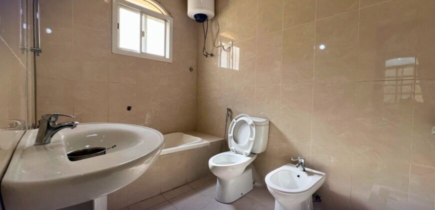 Spacious 5-Bedroom Villa with Yard – Unfurnished | Family-Friendly Living