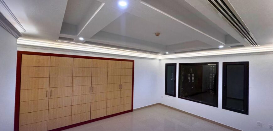 Waterfront 2BHK Apartment for Sale – Porto Arabia, The Pearl | QAR 2,200,000